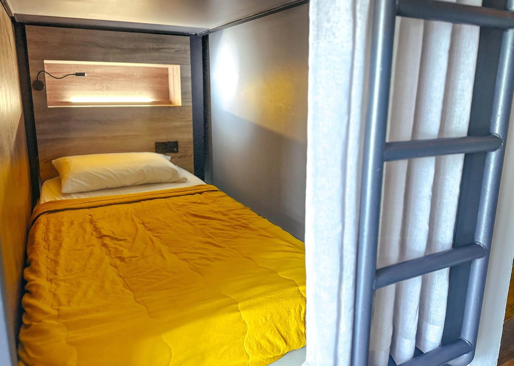 Arch Dormitorio Cenang Pantai Cenang  Exterior photo