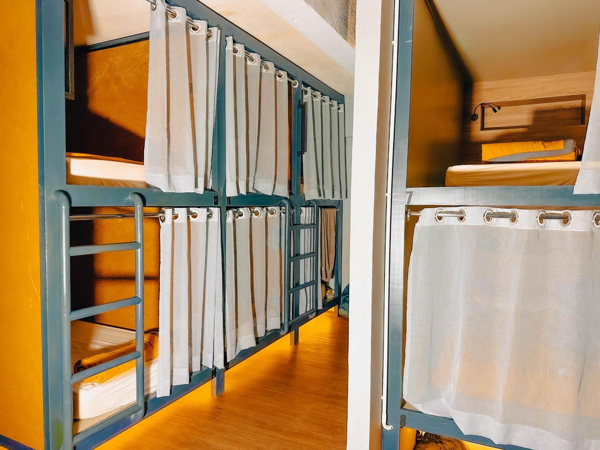 Arch Dormitorio Cenang Pantai Cenang  Exterior photo