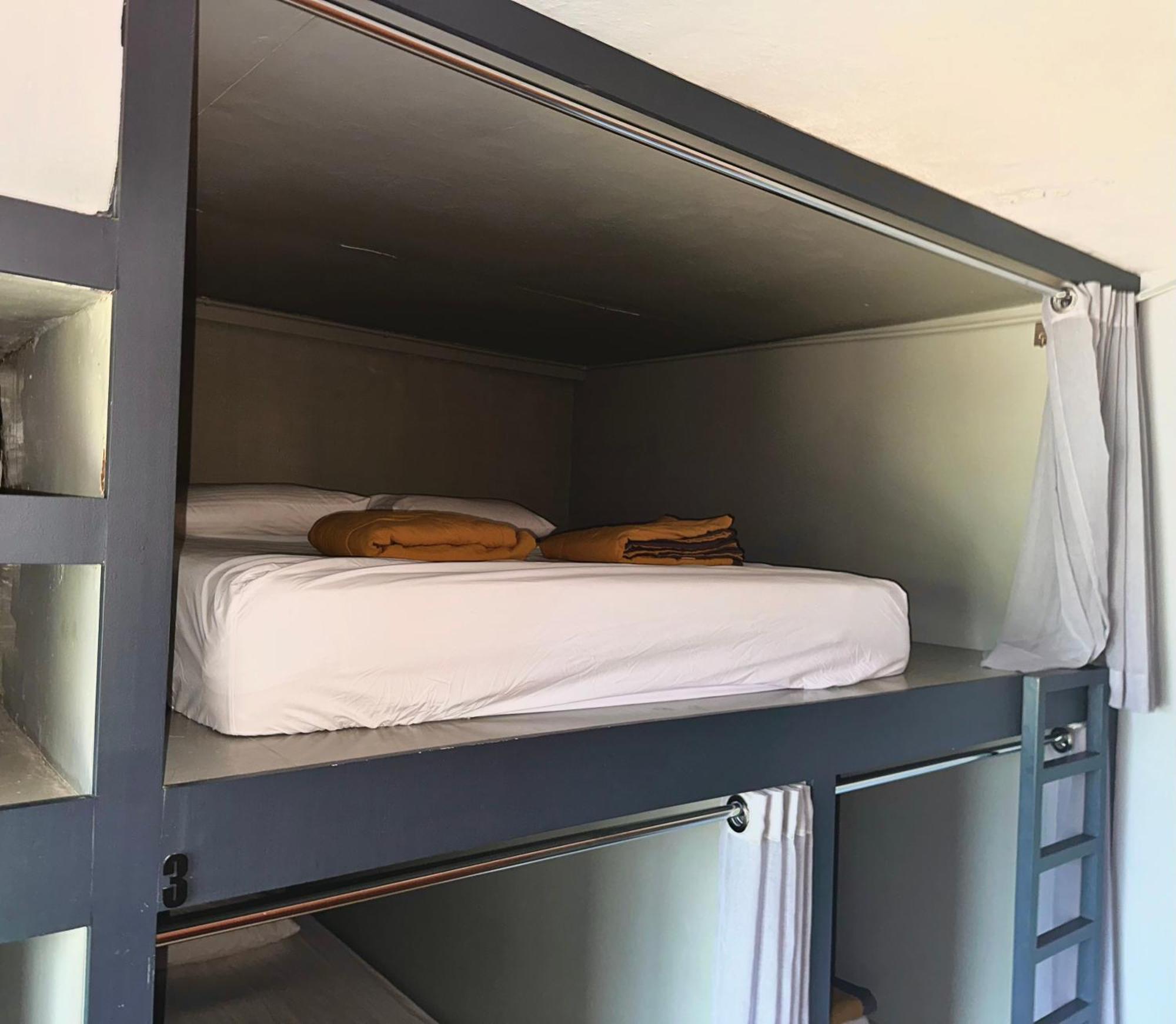 Arch Dormitorio Cenang Pantai Cenang  Exterior photo